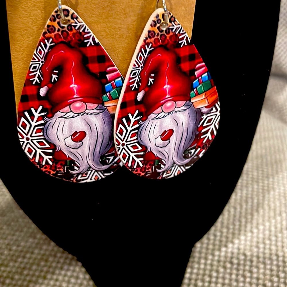 Gnome Dangling Christmas Earring’s